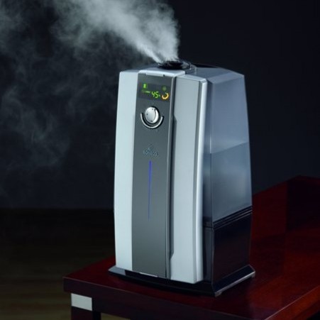 Ultrasonic Humidifier U7142 - on table